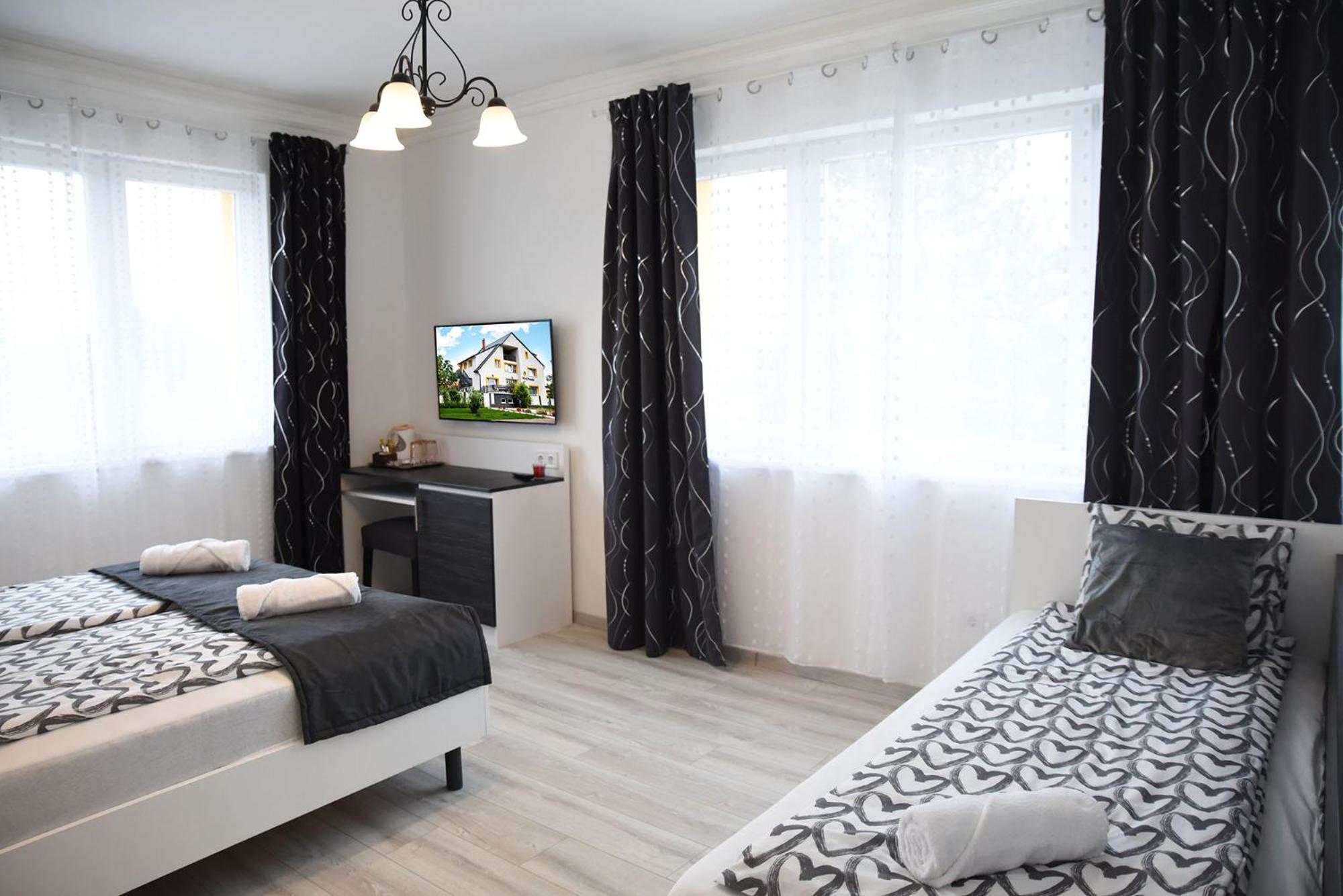 Vi-Li Panzio Bed & Breakfast Maklar Luaran gambar